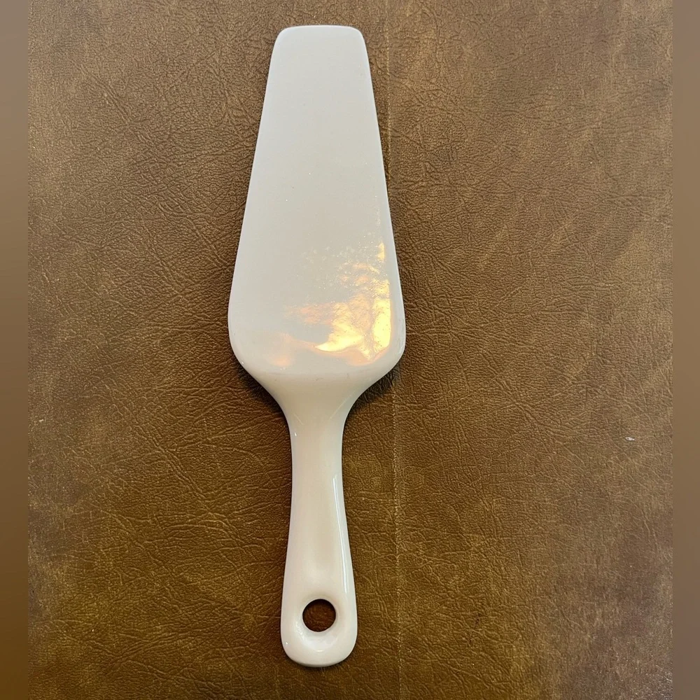 Vintage Harker Pinecone Solid Ceramic Pie/Cake Server 1950s